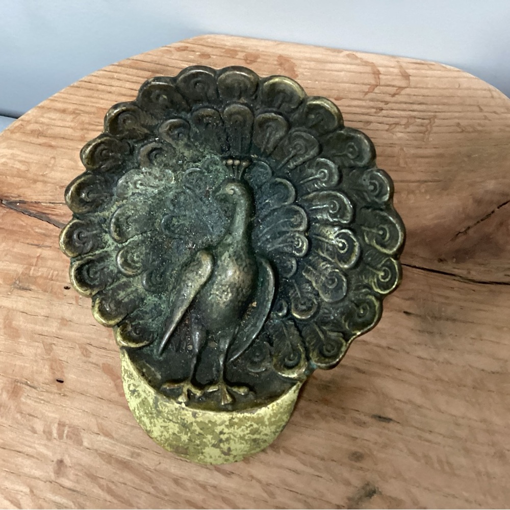 🟢 Vintage - Stunning - Solid Brass Peacock Designed Dish / Ashtray - Patina - Picture 3 of 13